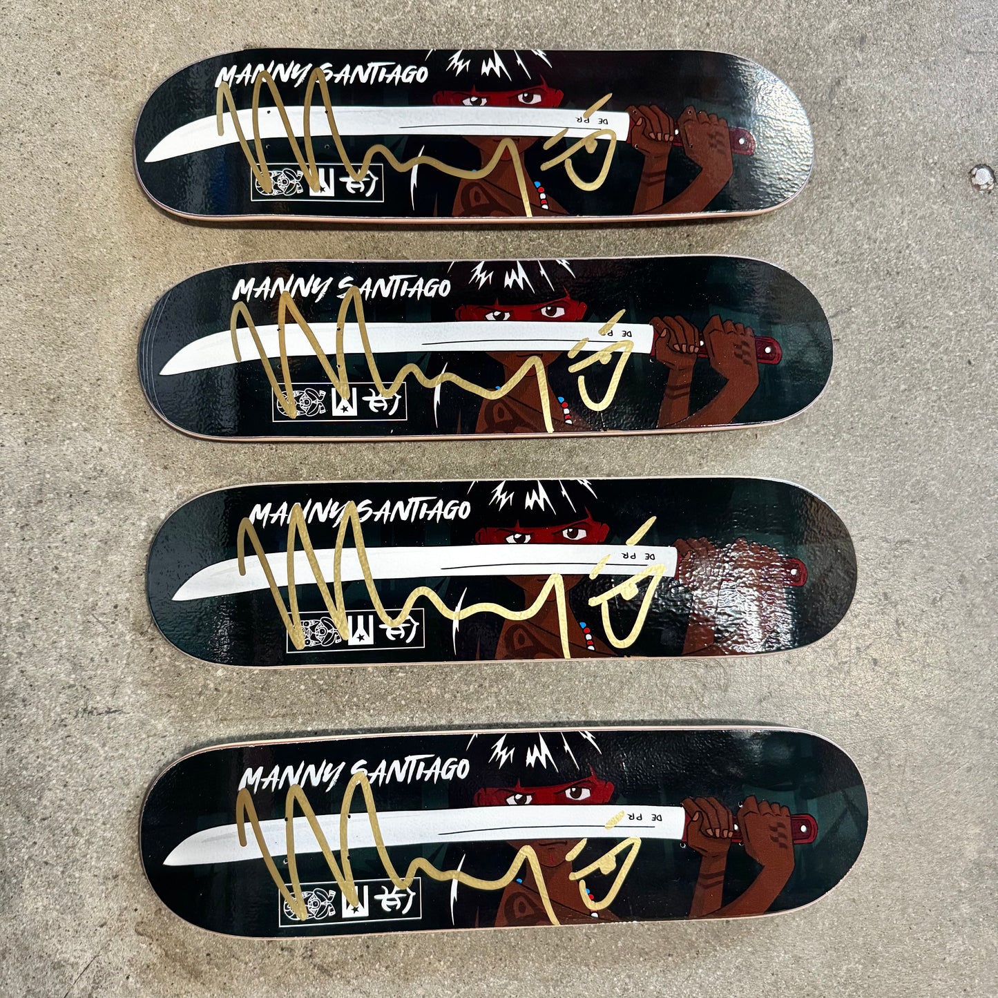 SIGNED  Manny Santiago Wallride Exclusive Taina Guerrera HANDBOARD