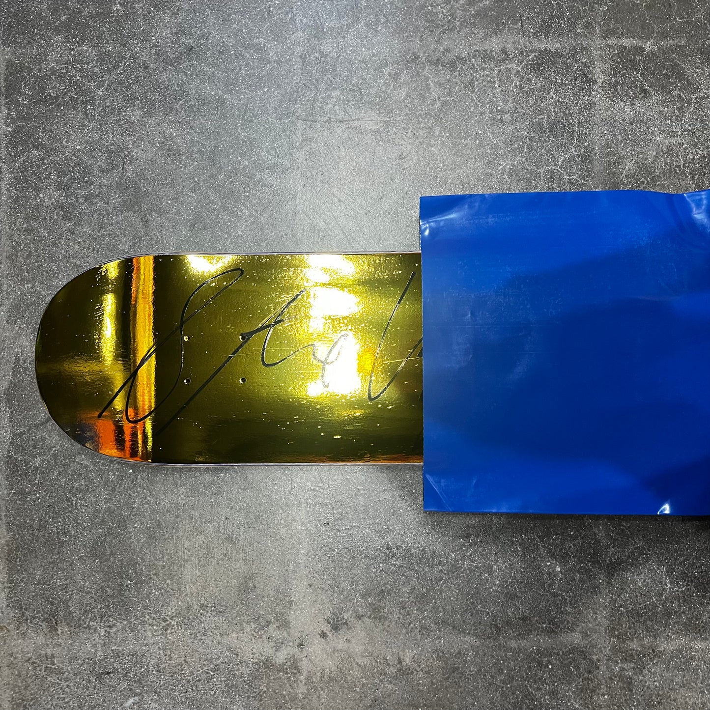 BIG SIG Autographed Wallride Exclusive Blind Bag Skateboard Deck